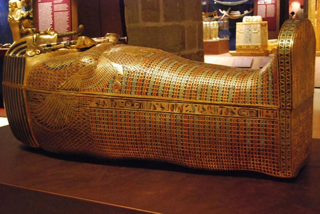 Tutankhamun's war chariot